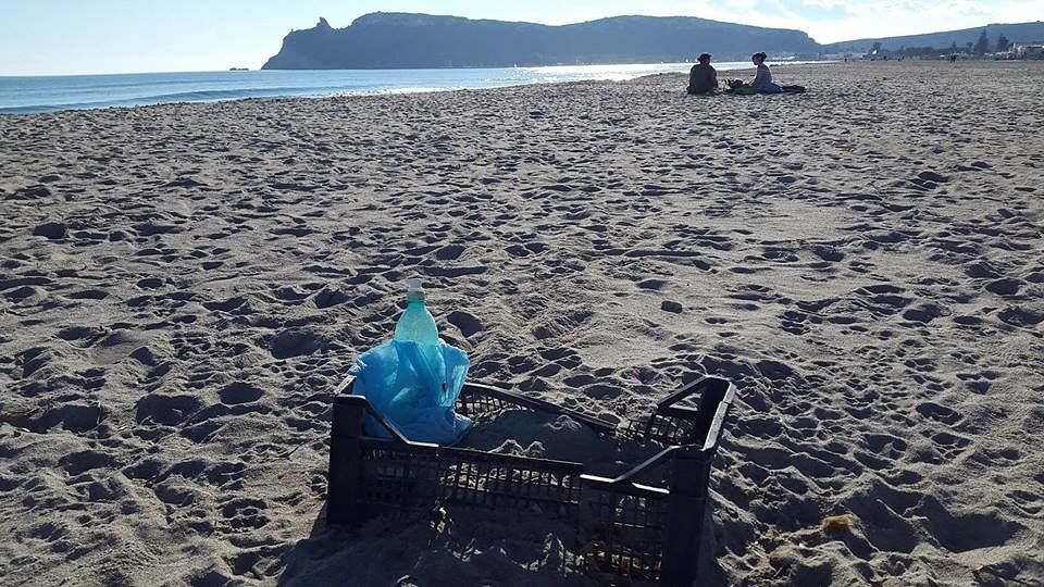 “Uniamo le forze e ripuliamo il Poetto”, la bella iniziativa di fine estate