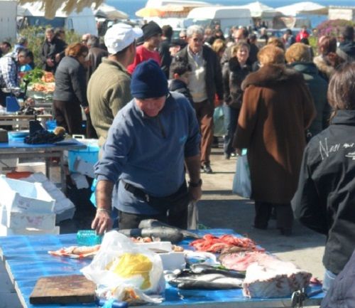 Sant’Elia, mercatino domenicale del pesce: nuova sede dopo 50 anni