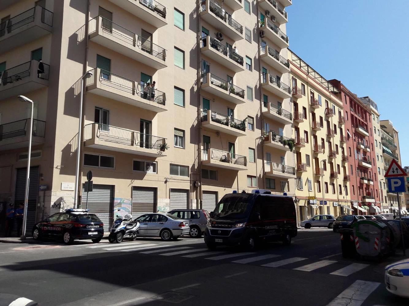 Panico per una valigia sospetta in via Pascoli: ma è un falso allarme