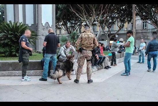 Piazza del Carmine, la Cagliari antica muore soffocata dal degrado