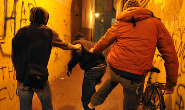 “Bullismo nelle scuole a Cagliari, è anche colpa delle mamme fisse su Fb”