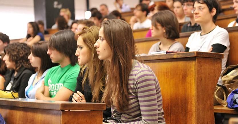 Padri, figli, fratelli: quanti cognomi uguali all’Università di Cagliari?
