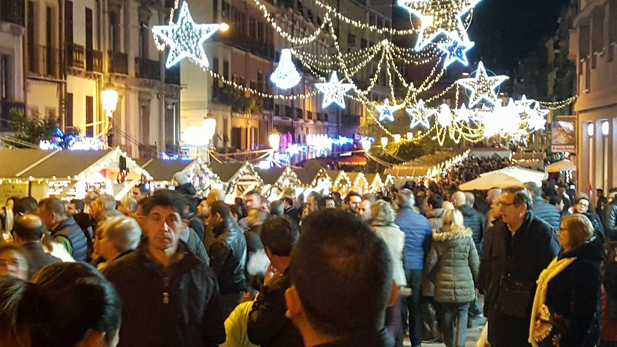 Mercatini di Natale in piazza Garibaldi e a Pirri. No a via Roma