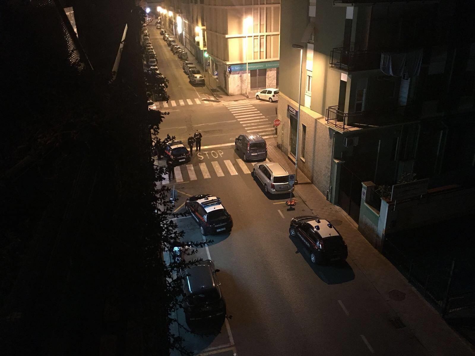Fuga nella notte sullo scooter rubato, maxi inseguimento in via Machiavelli