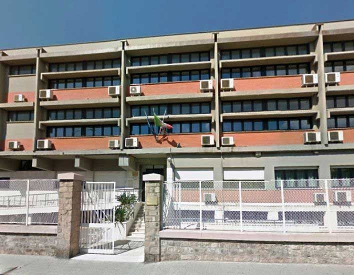 Cagliari, addio all’Agenzia del Lavoro in via Is Mirrionis: l’Aspal si trasferisce