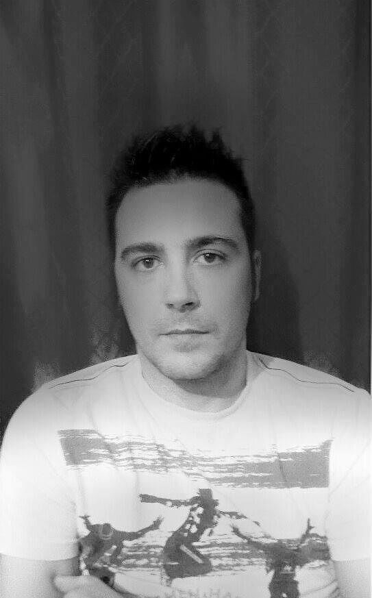 Sos su su Fb per aiutare Alessandro: dopo un grave incidente serve una sedia a rotelle