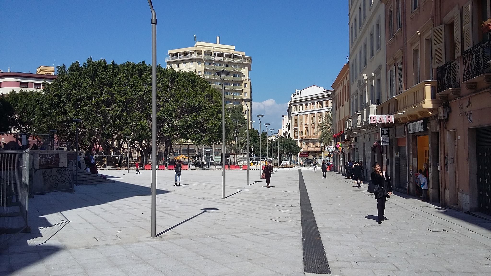 Piazza Garibaldi, pedonalizzazione ok: un altro anno senz’auto