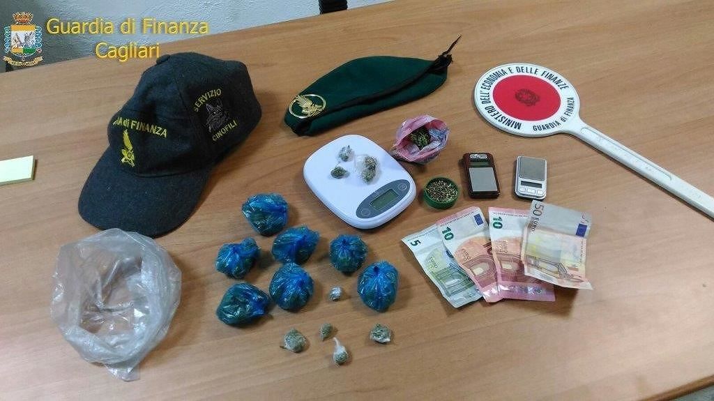 Blitz antidroga della Guardia di Finanza, controlli a tappeto a Cagliari e hinterland