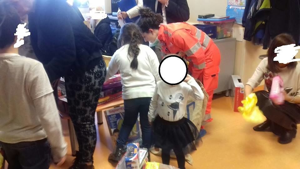 Cagliari, al Microcitemico è arrivata la Befana: un “sacco” di doni e sorrisi per i piccoli