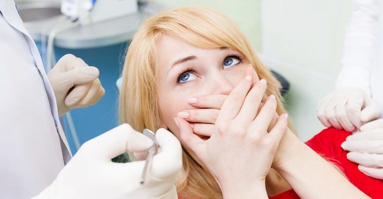 Cagliari, cure dentistiche salate: “Un mutuo per un molare da otturare”