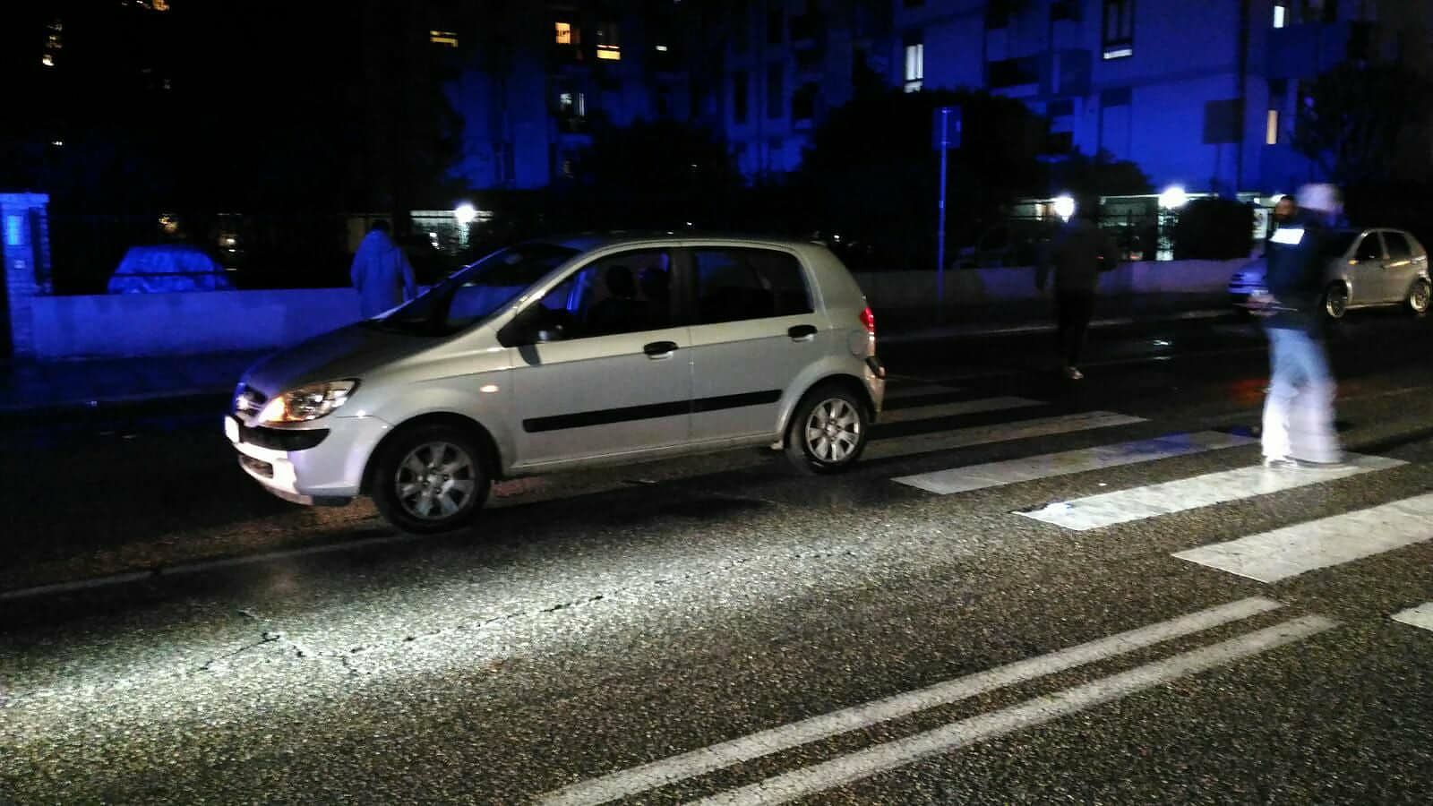 Cagliari, 74enne alla guida falcia una donna sulle strisce: è gravissima