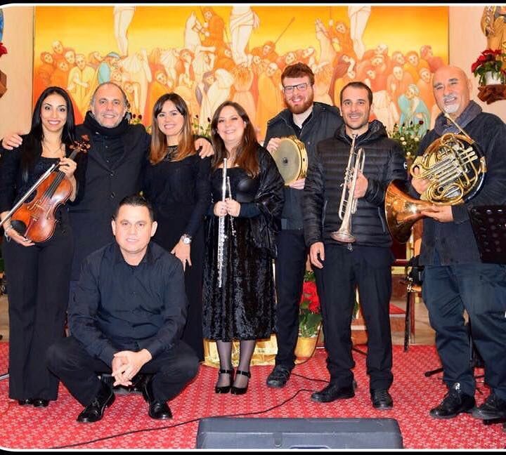 L’Ensemble Porrino di Elmas sul palco del Teatro Comunale di Serrenti