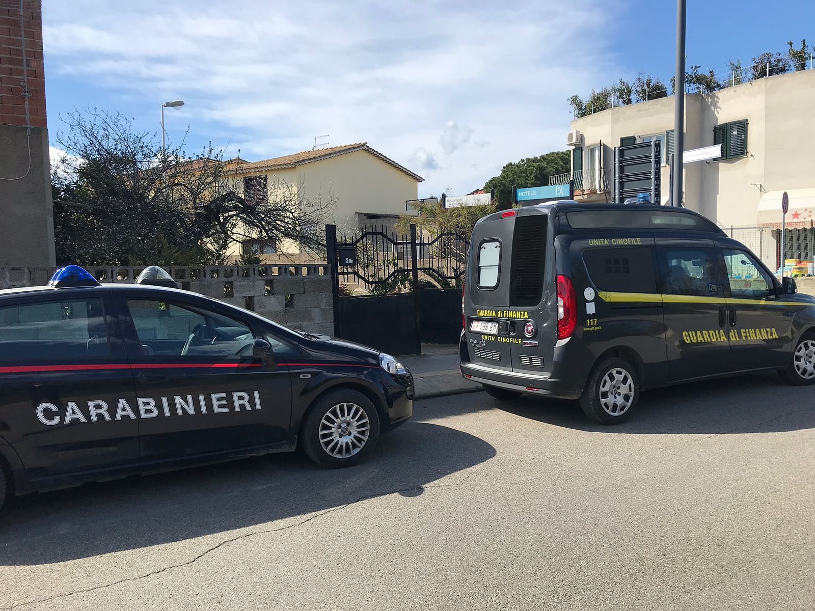 Pula, carabinieri e finanzieri contro lo spaccio: sotto controllo anche le scuole