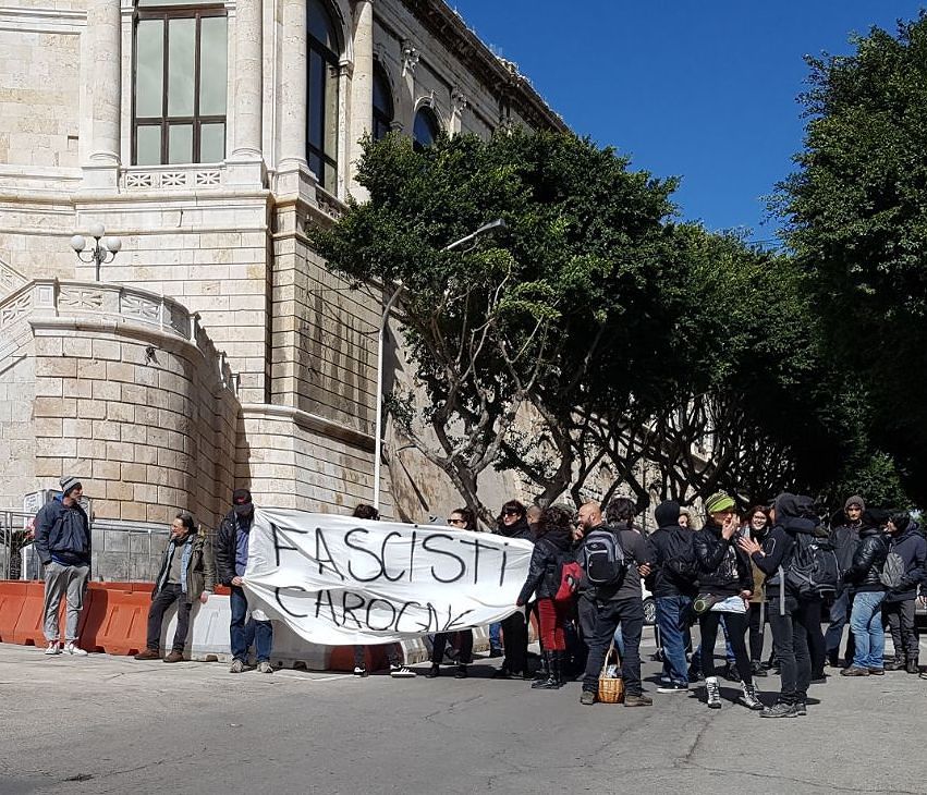 Antifascisti in corteo a Cagliari, traffico in tilt per 2 ore 