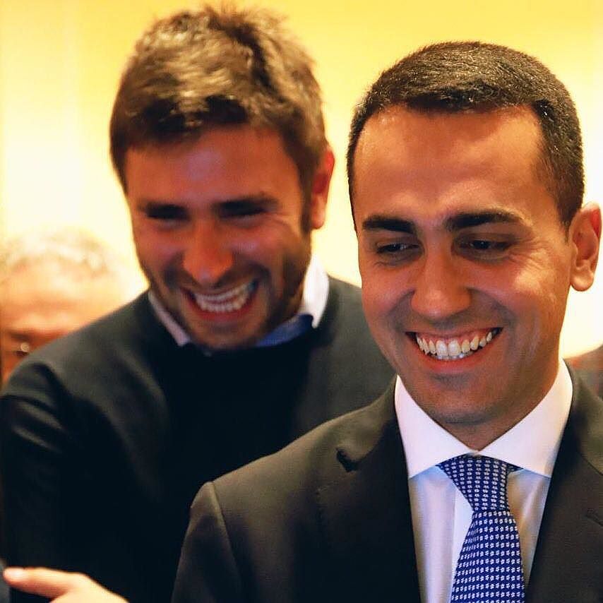 Boom M5S, i grillini oltre il 33 per cento: vola la Lega, è la fine del Renzusconi