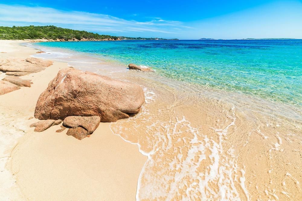 Turismo in Sardegna, arriva il passaporto rivoluzionario con 150 euro di credito