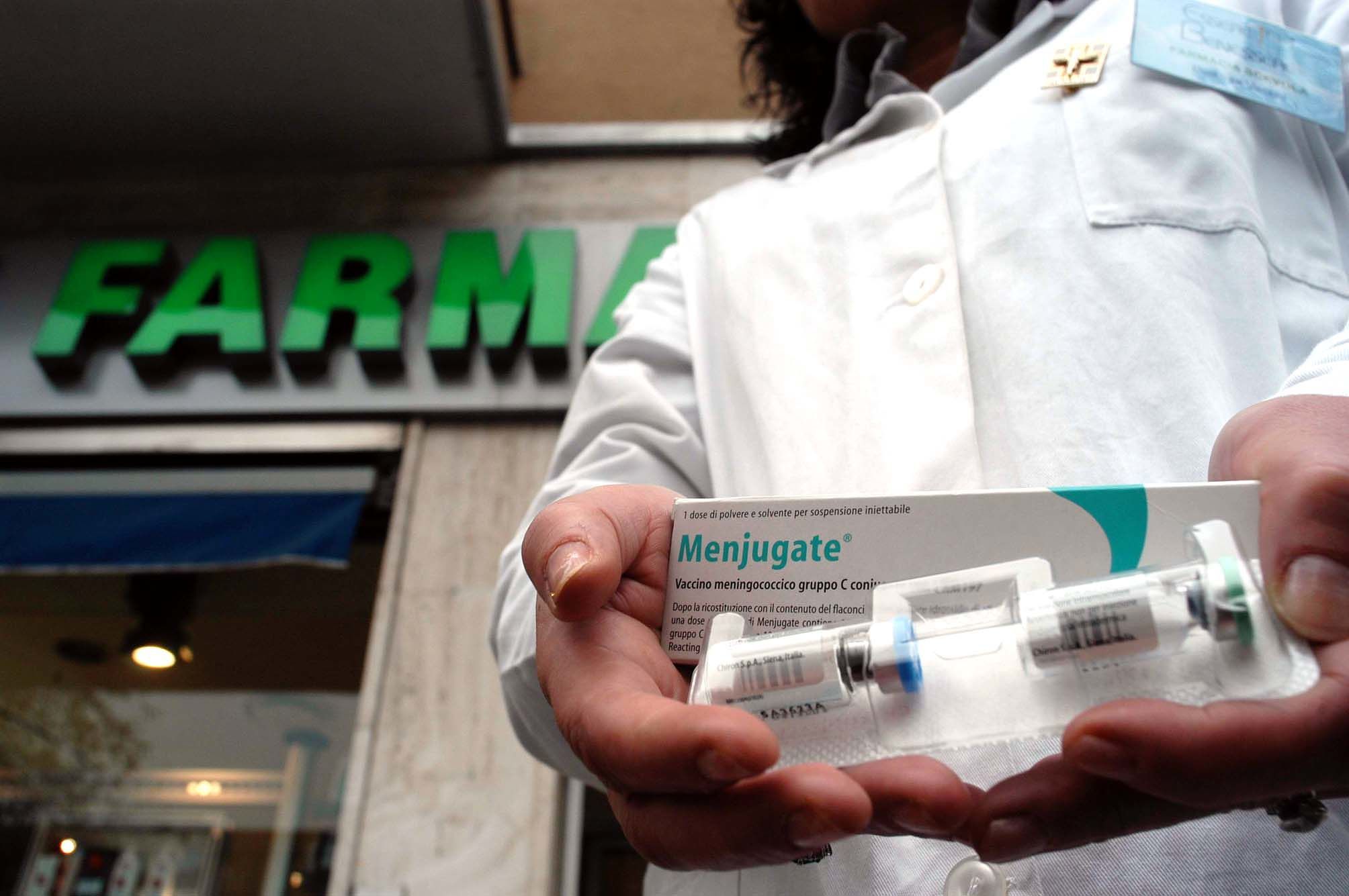 Meningite a Cagliari, tutte le avvertenze utili: profilassi e vaccinazioni, ecco come fare