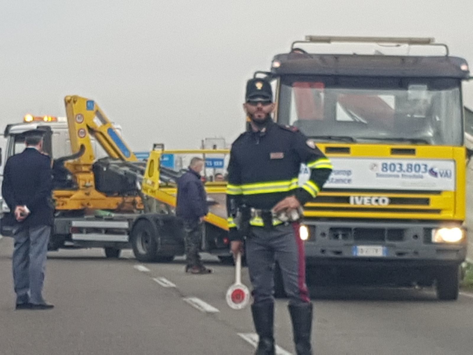 Assemini, incidente sulla SS 130: furgone esce di strada