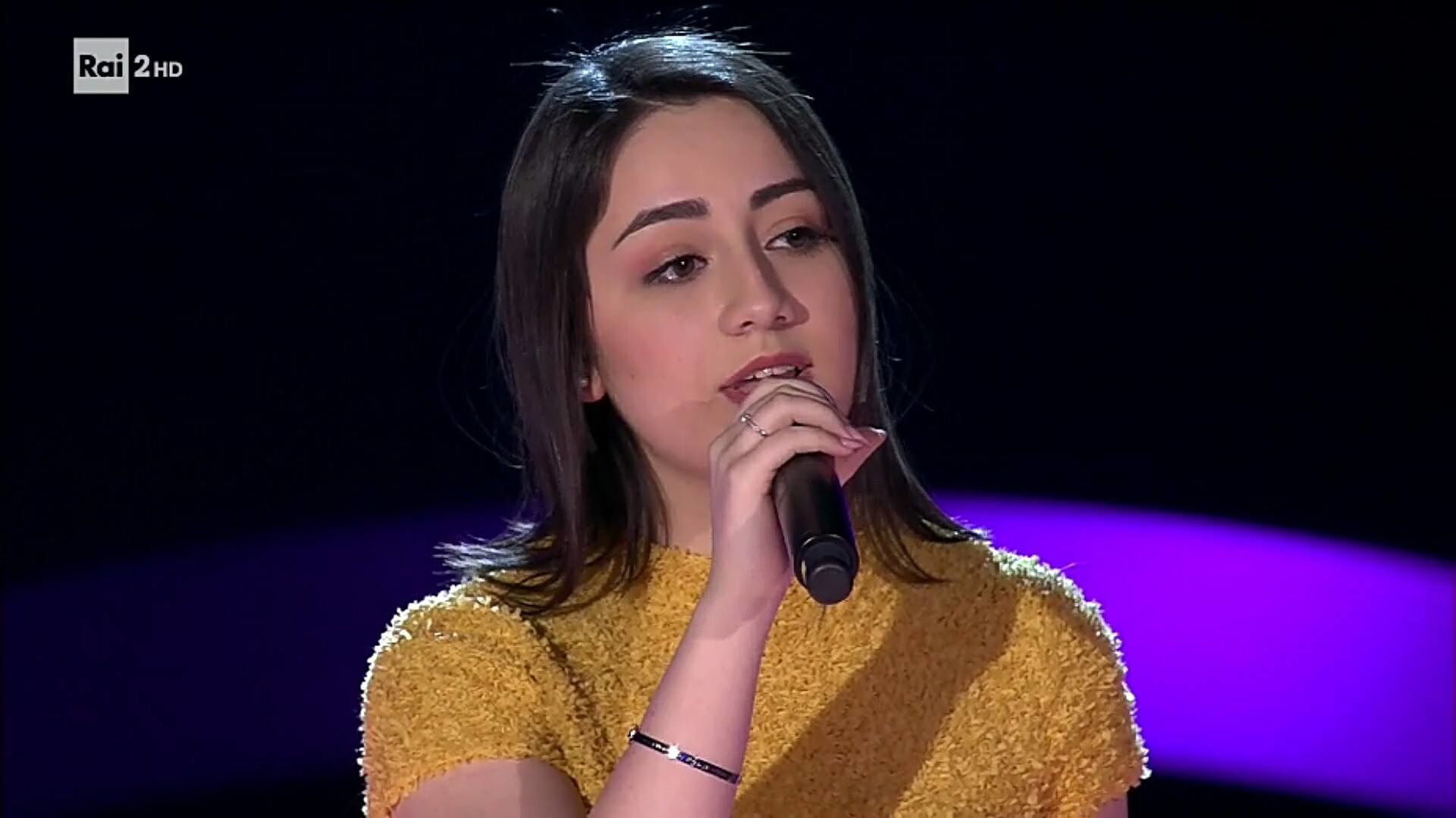 Angie Ibba, la giovanissima cantante di Uta che spopola a The Voice su Rai 2