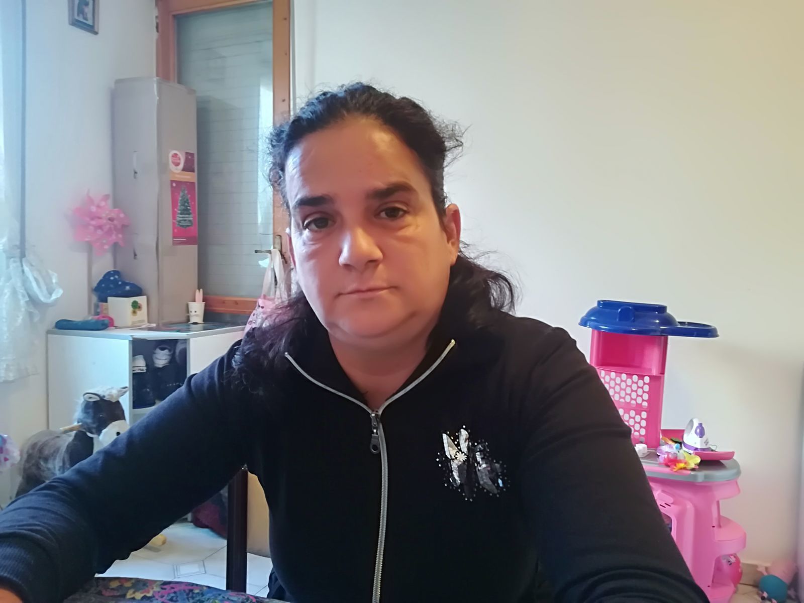 Claudia, mamma sotto sfratto a Pirri: “Il Comune mi nega una casa dal 2006”
