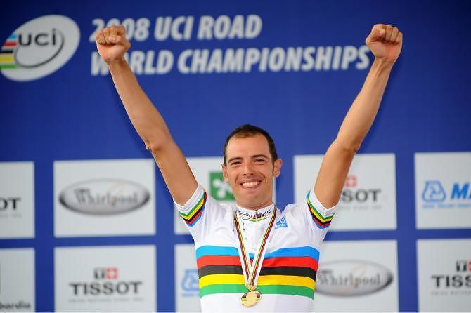 Ciclismo, a Chia debutta la Granfondo: al via il campione Alessandro Ballan