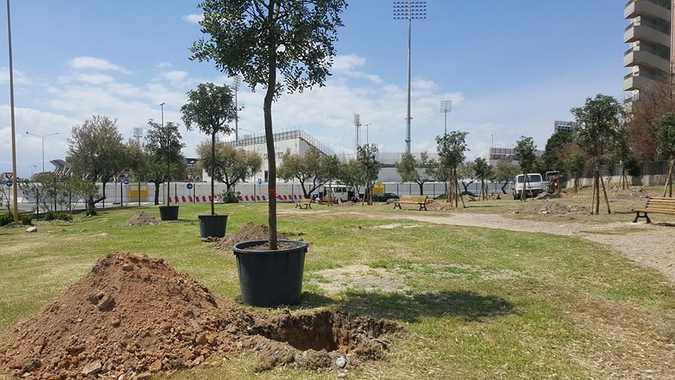 Cagliari, a San Bartolomeo nuovo giardino con carrubi e area cani
