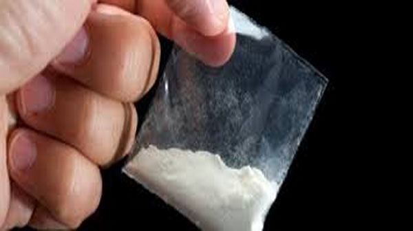 Mastica una busta di cocaina pensando fosse zucchero: bimba all’ospedale