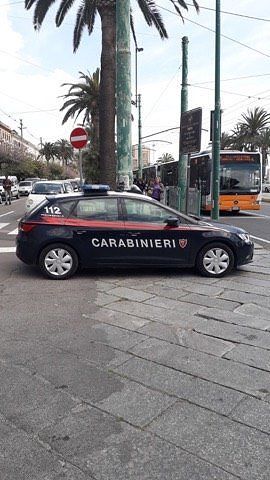 Cagliari, beccato mentre spaccia marijuana: in manette senegalese