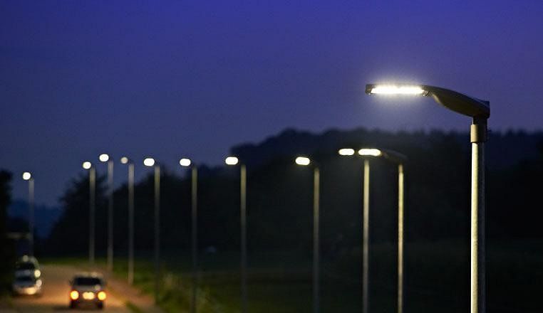 Cagliari, ondata di lampioni a Led in città: “Risparmio di 500 mila euro”