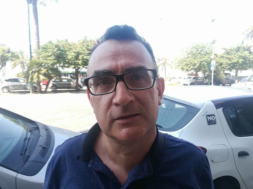 Walter di Tortolì: “Io, veterinario senza stipendio da mesi con una famiglia da mandare avanti”