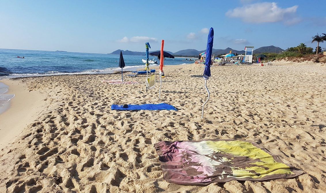 Parcheggi gratis nel paradiso di Costa Rey: no ticket e no alla sospensione degli usi civici, non si paga