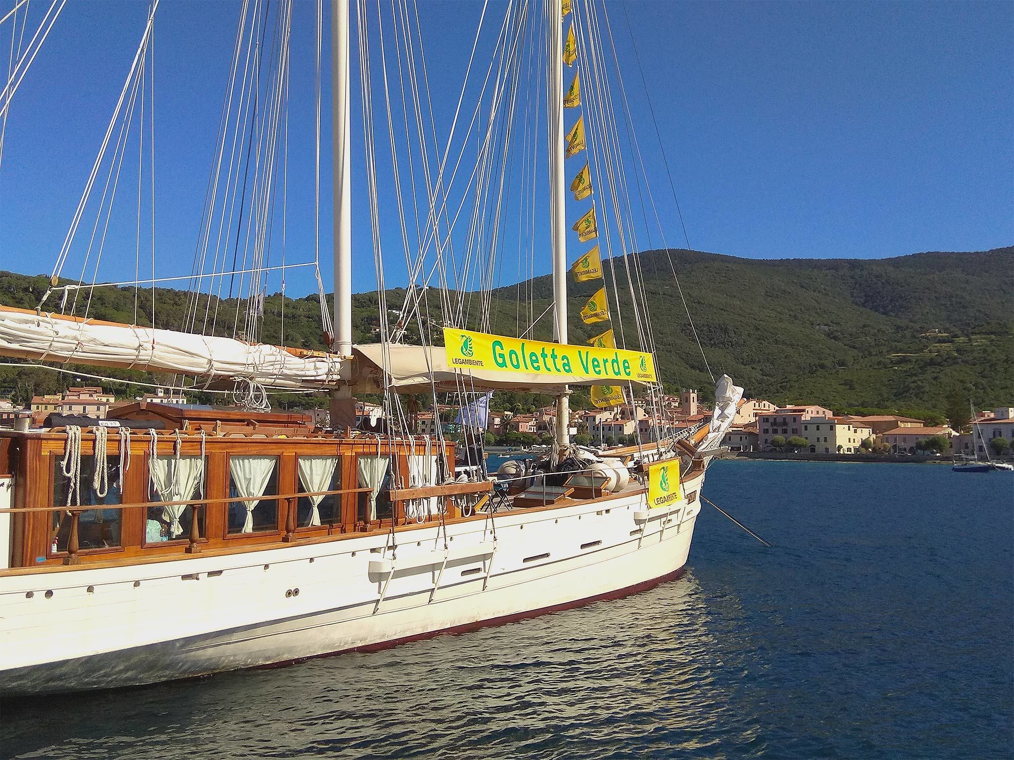La Goletta Verde arriva in Sardegna: dal 30 giugno al 3 luglio tappa nel nord dell’isola
