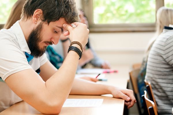 Cagliari, “scusate, c’è stato un problema tecnico”: esame da rifare per 200 studenti