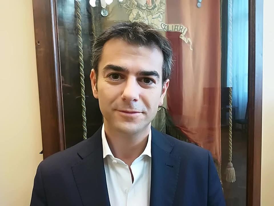 Matrimoni e unioni civili al Poetto, Zedda: “Vietato il lancio di riso e coriandoli”
