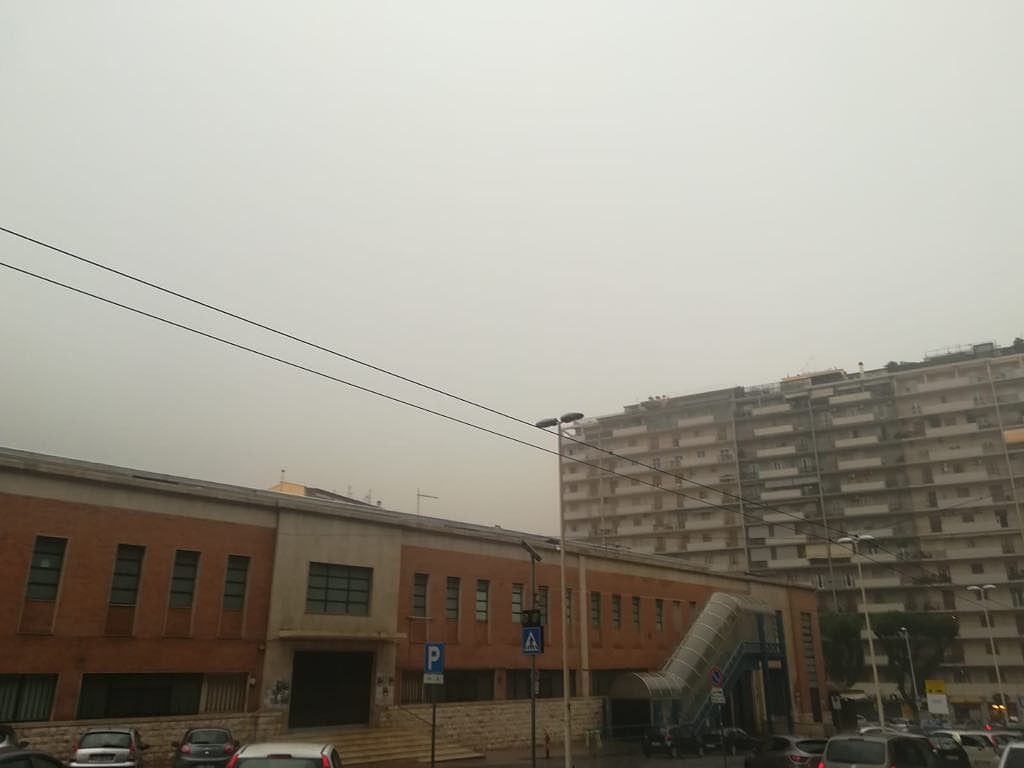 Cagliari, è agosto ma sembra autunno: un violento temporale si abbatte sulla città
