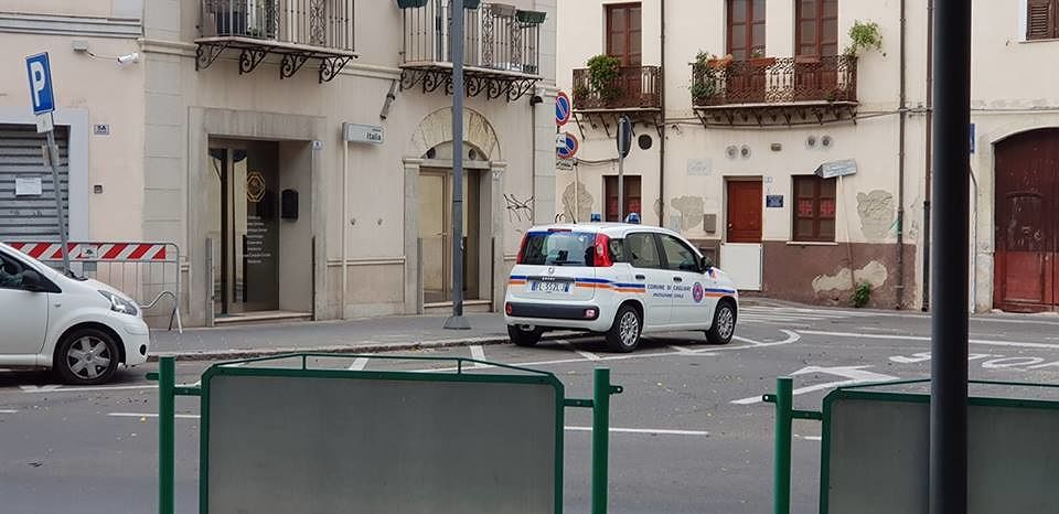 Temporale in arrivo a Cagliari, Pirri in allerta: la municipale in piazza Italia