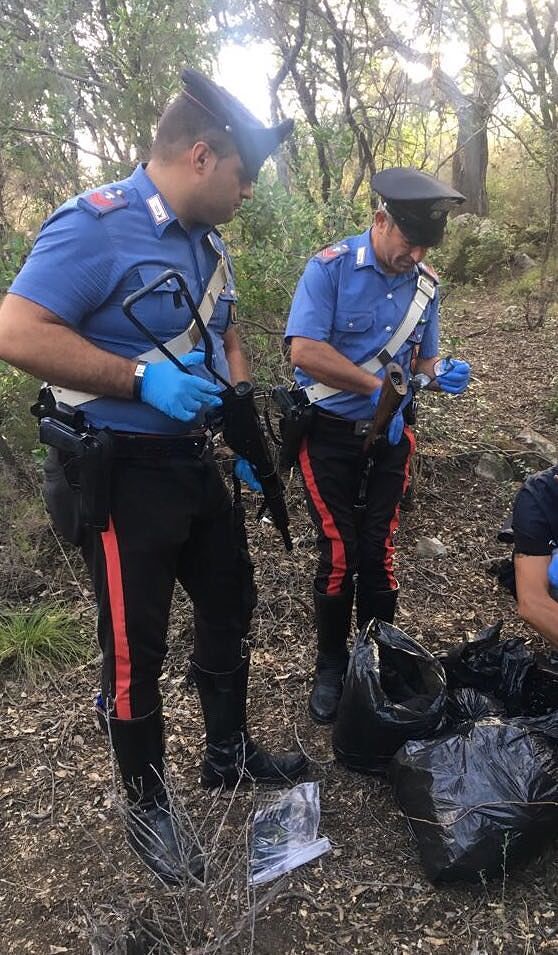 Operazione dei carabinieri di Cagliari: sotto sequestro armi, munizioni ed esplosivi