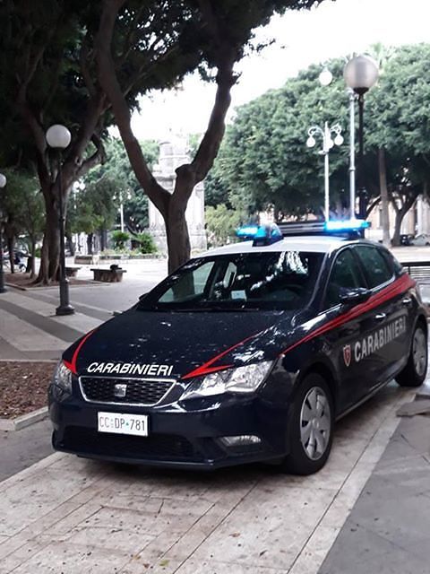 Ancora spaccio di droga in piazza del Carmine: i carabinieri arrestano un giovane extracomunitario