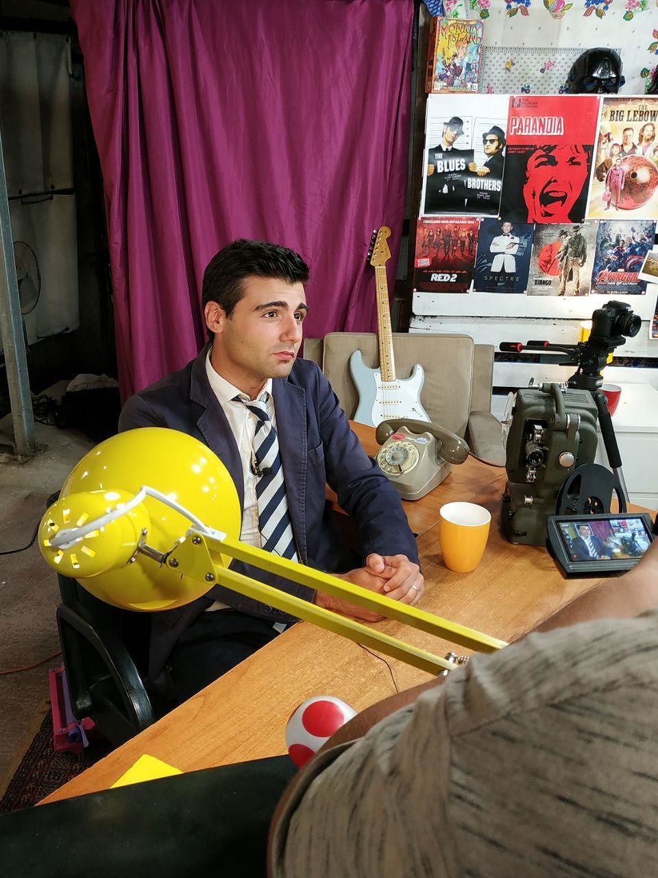 Ex Acciaieria Live, il web show di un gruppo di giovanissimi cagliaritani nel vecchio magazzino che rivive