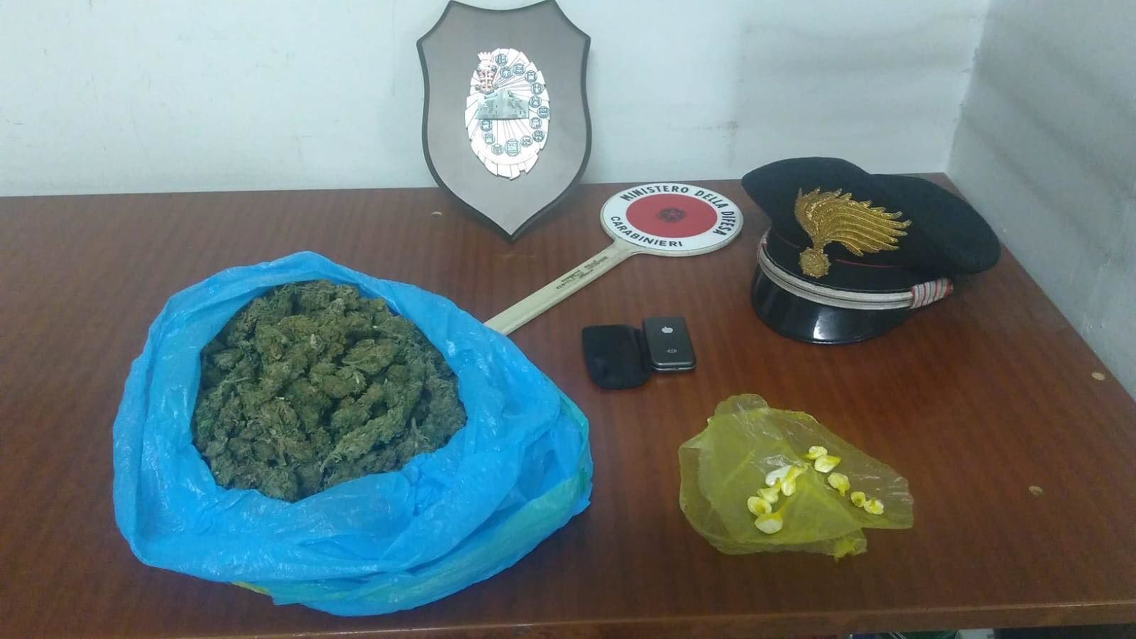 Samatzai, cocaina e marijuana in casa: 46enne insospettabile in manette