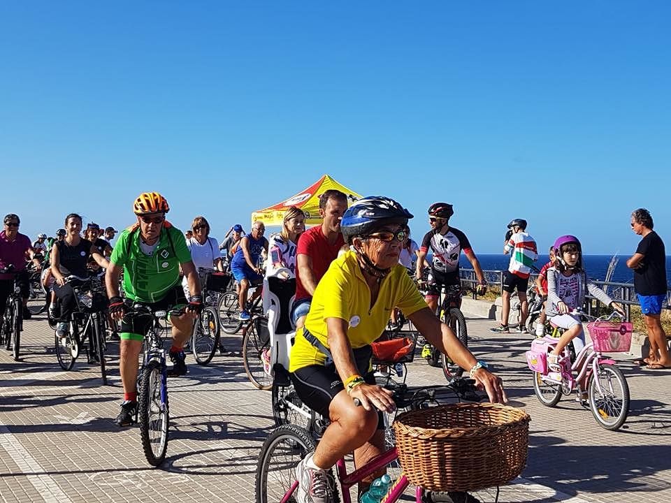 Alghero, grande successo per la ciclopedalata di fine estate