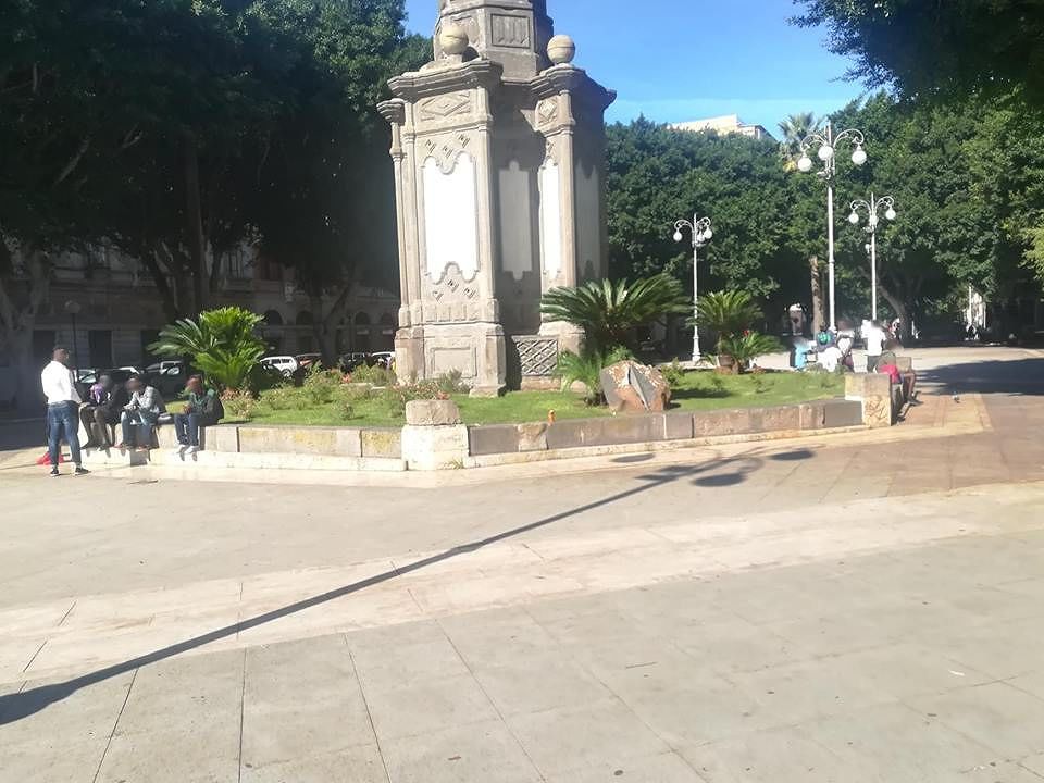 Cagliari, stop wi-fi in piazza del Carmine: “Per noi commercianti è una grande vittoria”