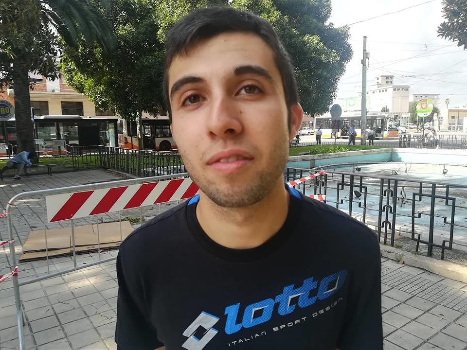 Paolo, studente di Economia: “Piazza Matteotti fondamentale per la città, Zedda quando la riqualifica?”
