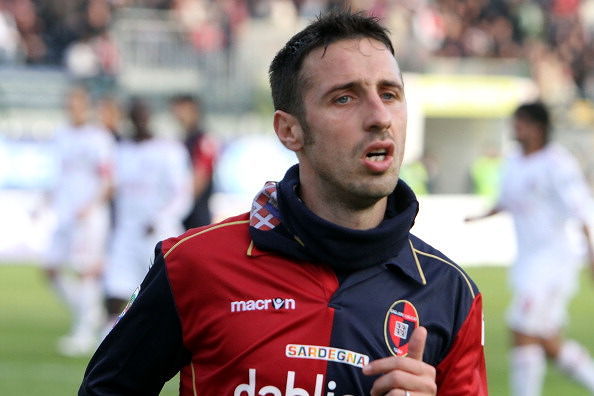 Cagliari, il Comune premia Andrea Cossu per il suo “attaccamento alla maglia”