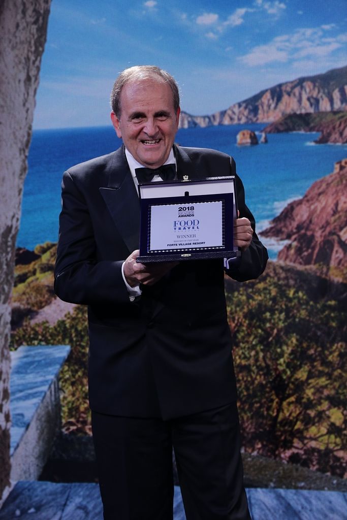 Il Forte Village è il migliore resort, l’hotel dell’anno: “Rara bellezza in ogni angolo”