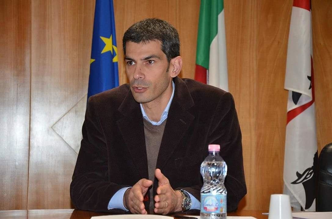 Mensa di Lodi e bimbi stranieri esclusi, sindaco Pusceddu a Uno Mattina: “Usate il modello Samassi”