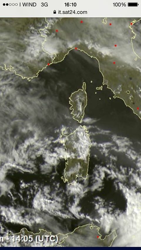 Sud Sardegna, il potente mesociclone in posizione baricentrica: allerta gialla dalle 22