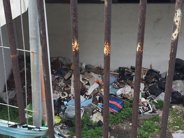 Cagliari, dopo il mercatino in viale Trento resta la discarica