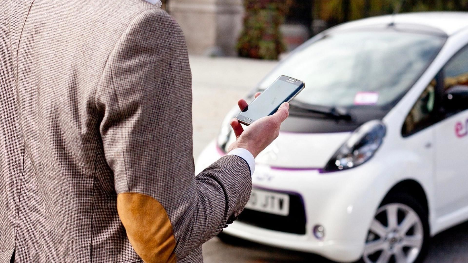 Arriva il car sharing anche a Uta: tre i punti di accesso in città