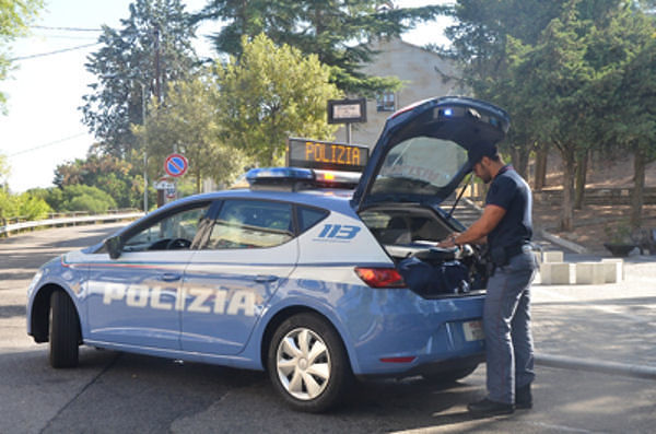 Sorpresa a rubare in un negozio del centro, ladra seriale arrestata a Nuoro